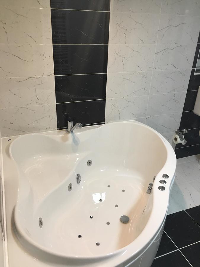 Bed And Breakfast Divanhana Novi Pazar Kültér fotó