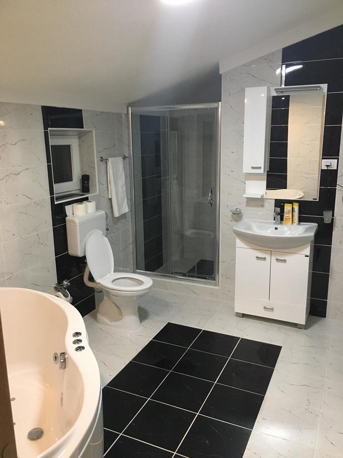 Bed And Breakfast Divanhana Novi Pazar Kültér fotó